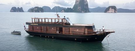 Custom Motoryacht Thai-crafted wooden hull 0