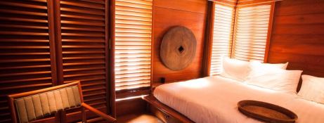 Custom Motoryacht Thai-crafted wooden hull 18