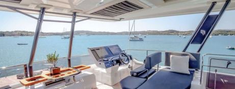 Fountaine Pajot Power 67 12