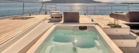 Fountaine Pajot Power 67 5