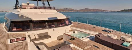 Fountaine Pajot Power 67 6