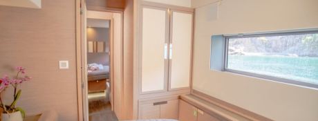 Fountaine Pajot Power 67 18