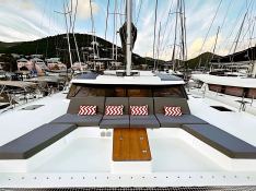 Fountaine Pajot Aura 51 12