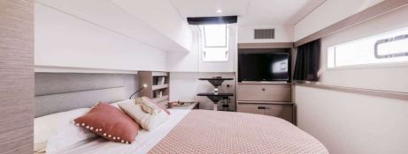 Fountaine Pajot Aura 51 5