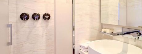 Fountaine Pajot Thíra  80 15