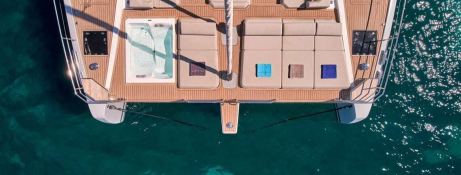 Fountaine Pajot Thíra  80 5