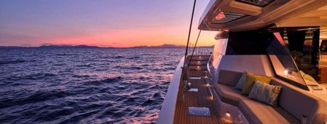 Fountaine Pajot Thíra  80 7