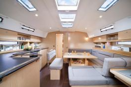 Bavaria Yachts Bavaria 45 Cruiser 6