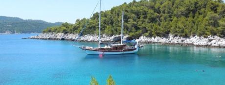 ANATOLIE   Ketch  20M Exterior 1