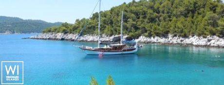 ANATOLIE   Ketch  20M Exterior 1