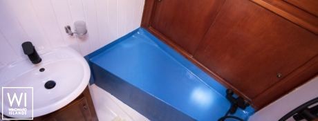 ANATOLIE   Ketch  20M Interior 1