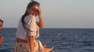 Black Swan  Robertson & Caines Leopard  4800 Exterior 9