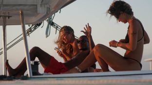 Black Swan  Robertson & Caines Leopard  4800 Exterior 10