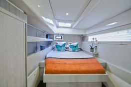 Black Swan  Robertson & Caines Leopard  4800 Interior 14