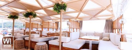 VIBE   Catamaran 24M Interior 10