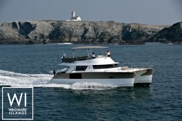 Cumberland 47 Fountaine Pajot Exterior 2