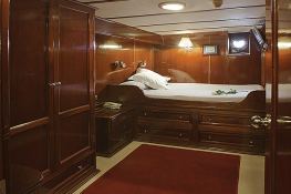 Ketch  34M  Interior 4