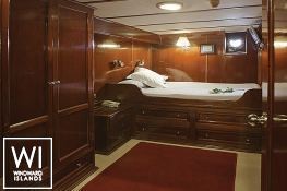 Ketch  34M  Interior 4