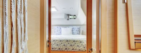 AMARI  Lagoon Catamaran Lagoon 450 Interior 19