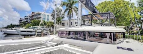 AMARI  Lagoon Catamaran Lagoon 450 Exterior 3