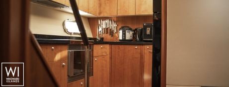 Sea Scape 2  Sunseeker Manhattan 60' Interior 11