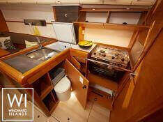 Sun Odyssey 349 Jeanneau Interior 1