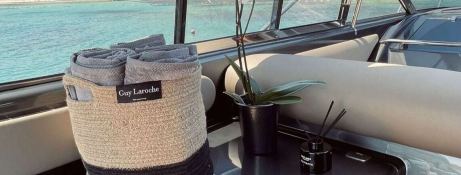 007  Sunseeker Predator 68' Interior 16