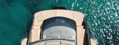 007  Sunseeker Predator 68' Exterior 8