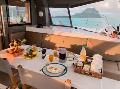 Sea Spirit  Nautitech Catamaran Nautitech 40 Interior 1