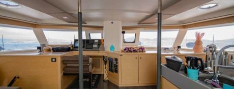 High Five (ex High Jinks) Fountaine Pajot Sanya 57 Interior 15