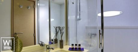 High Five (ex High Jinks) Fountaine Pajot Sanya 57 Interior 17