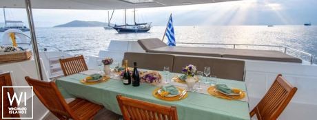 High Five (ex High Jinks) Fountaine Pajot Sanya 57 Exterior 3