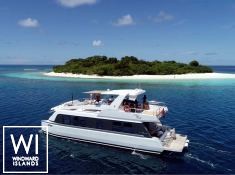 OVER REEF   Catamaran 54' Exterior 3