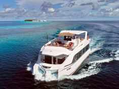 OVER REEF   Catamaran 54' Exterior 6