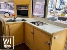 XEM3  Lagoon Catamaran Lagoon 400 Interior 7