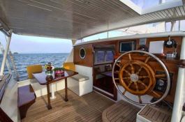 Ketch 25M Colvin Exterior 4