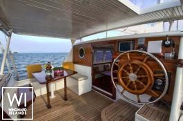 Ketch 25M Colvin Exterior 4