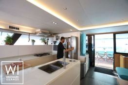 LIR  Fountaine Pajot Victoria 67' Interior 20