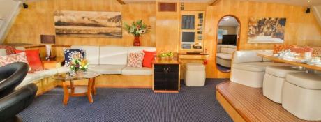 Zingara  Matrix Catamaran Silhouette 76' Interior 10