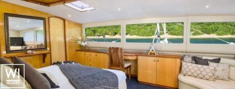 Zingara  Matrix Catamaran Silhouette 76' Interior 11