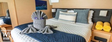 BLUEWINDS (ex Playtime) Lagoon Catamaran Lagoon 560 Interior 14