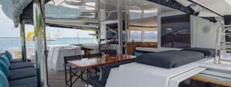 Diva  Lagoon Catamaran Lagoon 560 Exterior 6