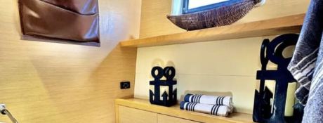 4X  Lagoon Catamaran Lagoon 560 Interior 16