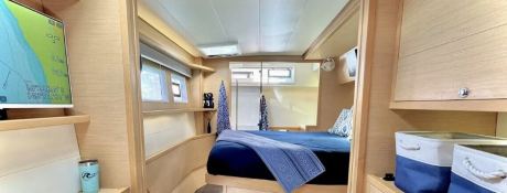4X  Lagoon Catamaran Lagoon 560 Interior 1