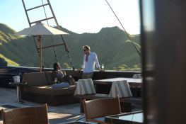 Alila Purnama   Yacht 46M Interior 15