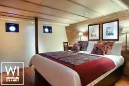 Alila Purnama   Yacht 46M Interior 6