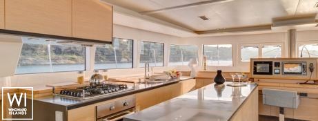 TIGER LILY   Lagoon Catamaran Lagoon 620 Interior 7