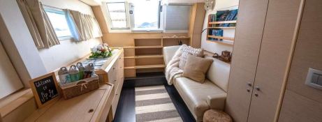 Sip Sip  Lagoon Catamaran Lagoon 620 Interior 1