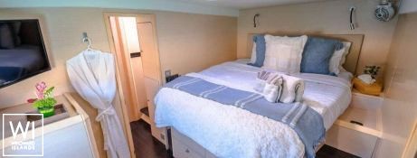 Sip Sip  Lagoon Catamaran Lagoon 620 Interior 1