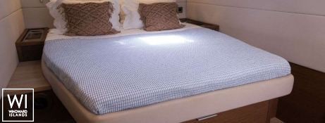 Valium 62  Lagoon Catamaran Lagoon 620 Interior 11